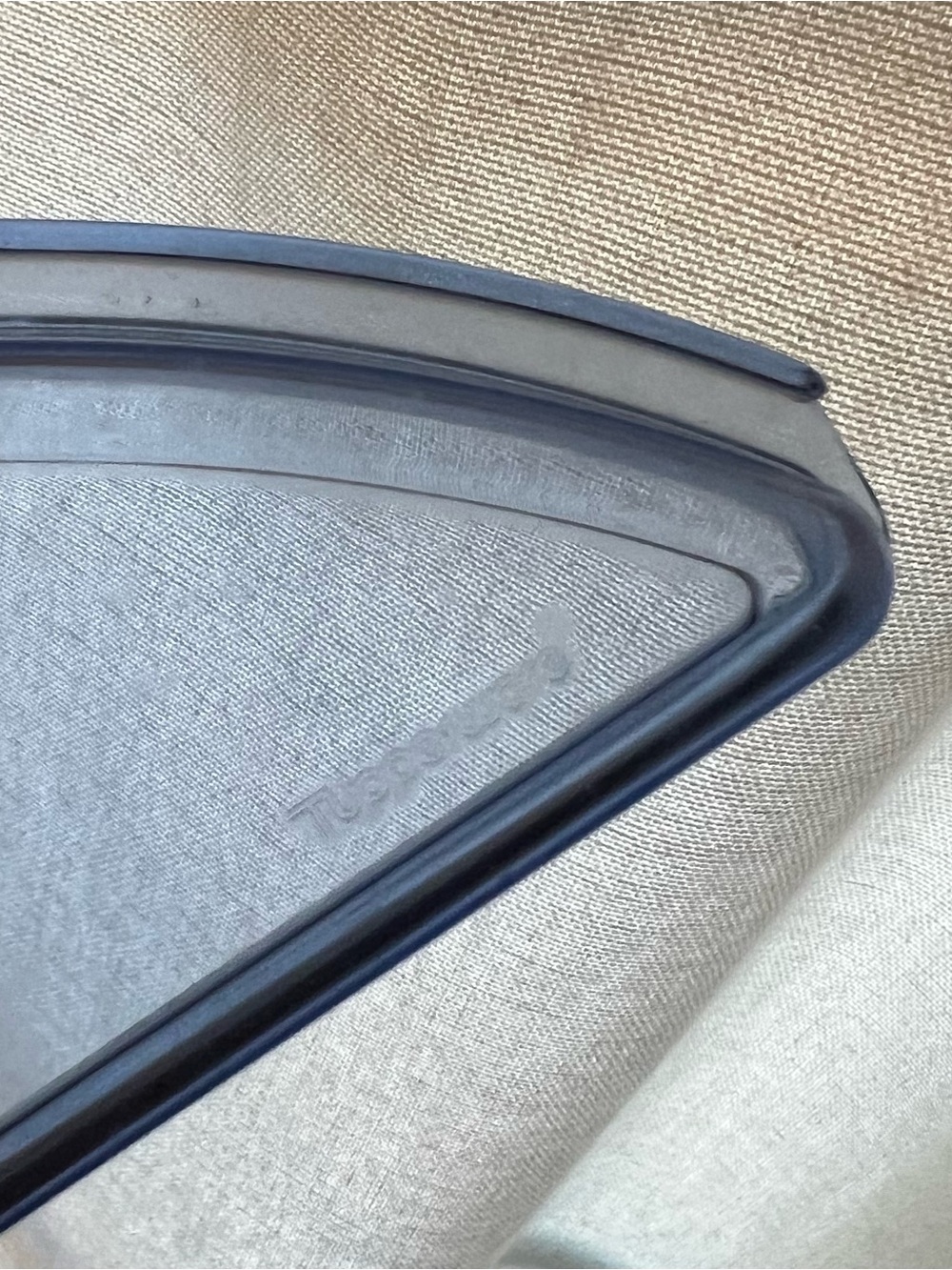 Tupperware Blue Dip Container - Picture 7 of 7